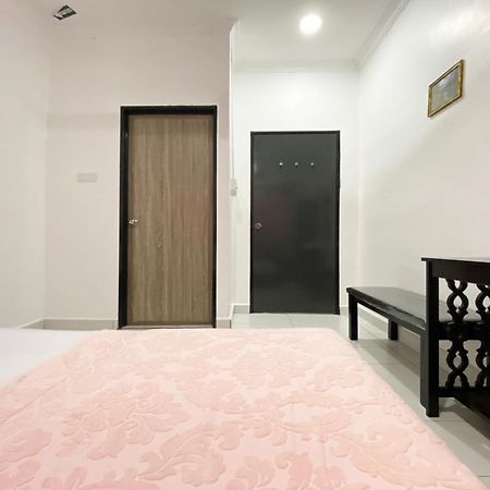 Oyo Home 90230 Dh Residence Kota Belud Esterno foto
