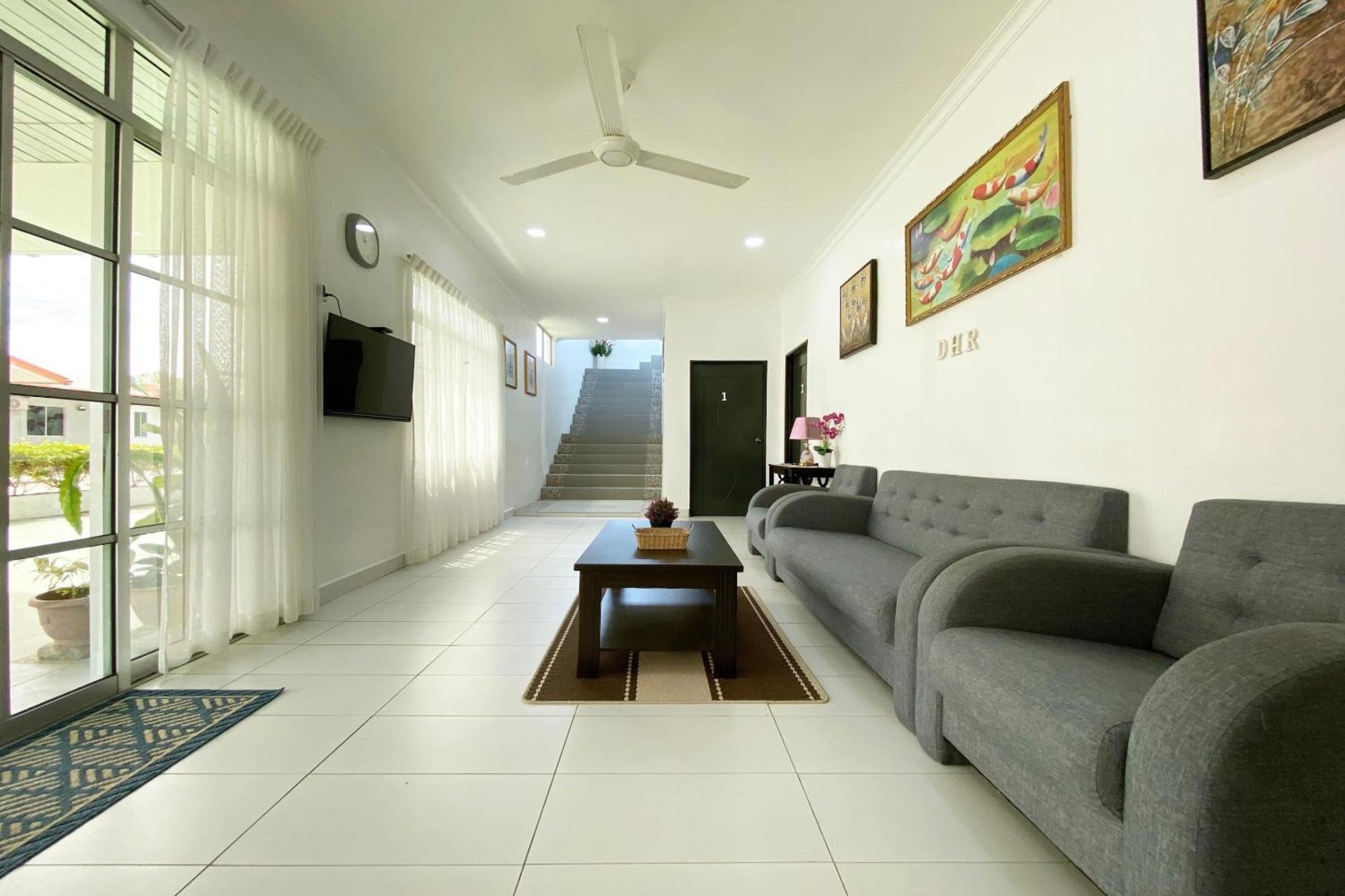 Oyo Home 90230 Dh Residence Kota Belud Esterno foto
