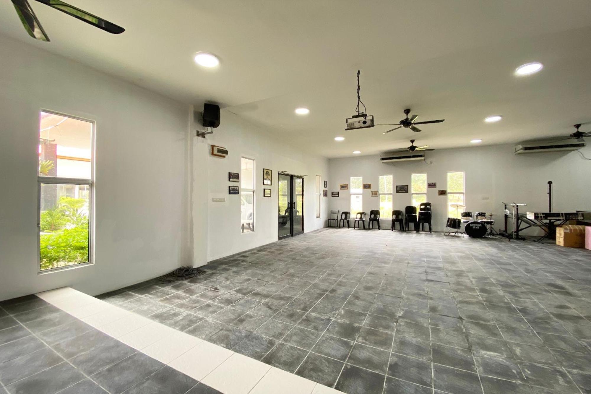 Oyo Home 90230 Dh Residence Kota Belud Esterno foto