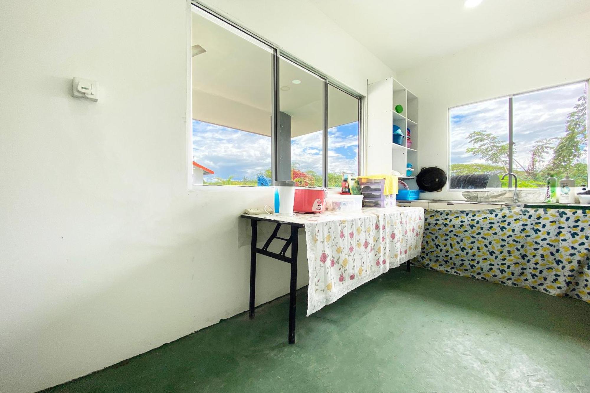 Oyo Home 90230 Dh Residence Kota Belud Esterno foto