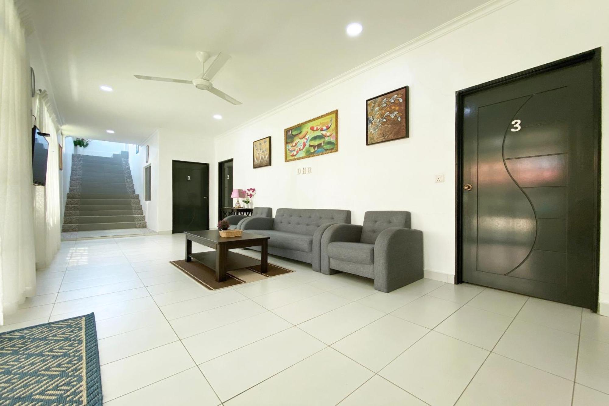Oyo Home 90230 Dh Residence Kota Belud Esterno foto