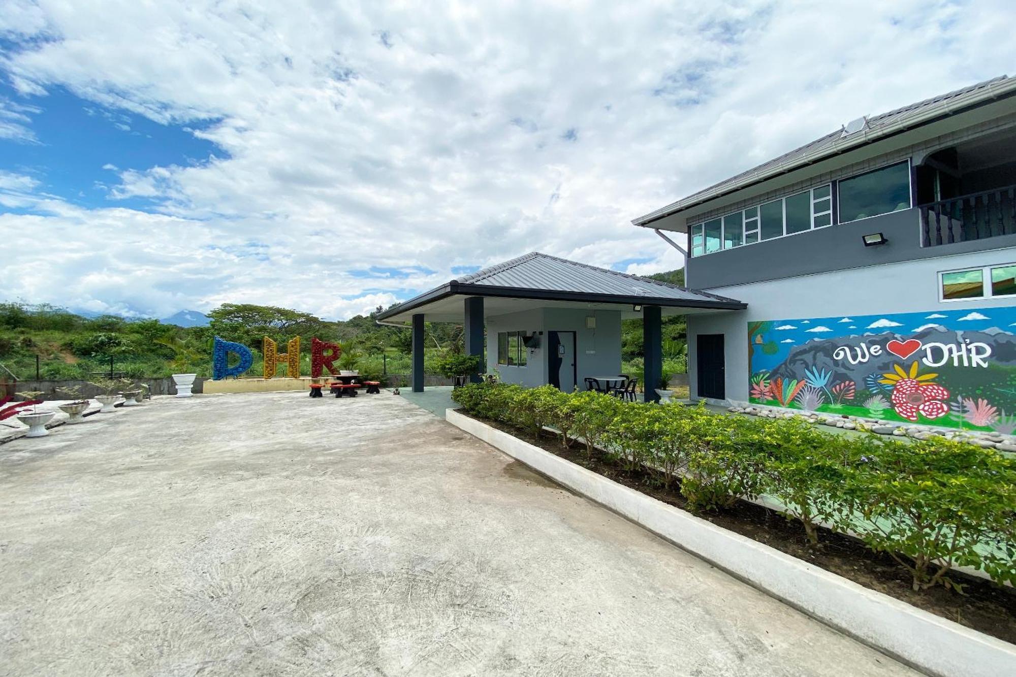 Oyo Home 90230 Dh Residence Kota Belud Esterno foto