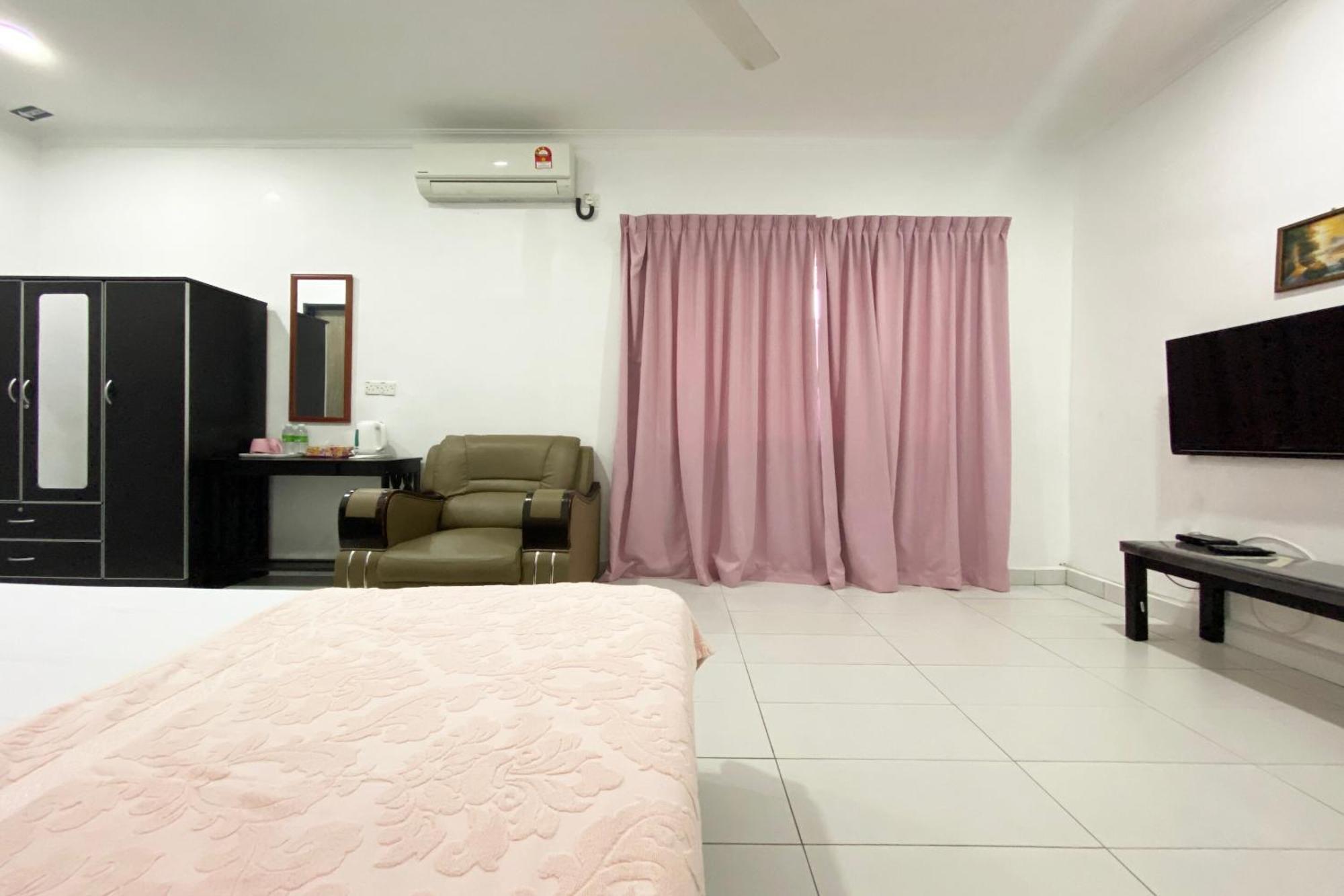 Oyo Home 90230 Dh Residence Kota Belud Esterno foto