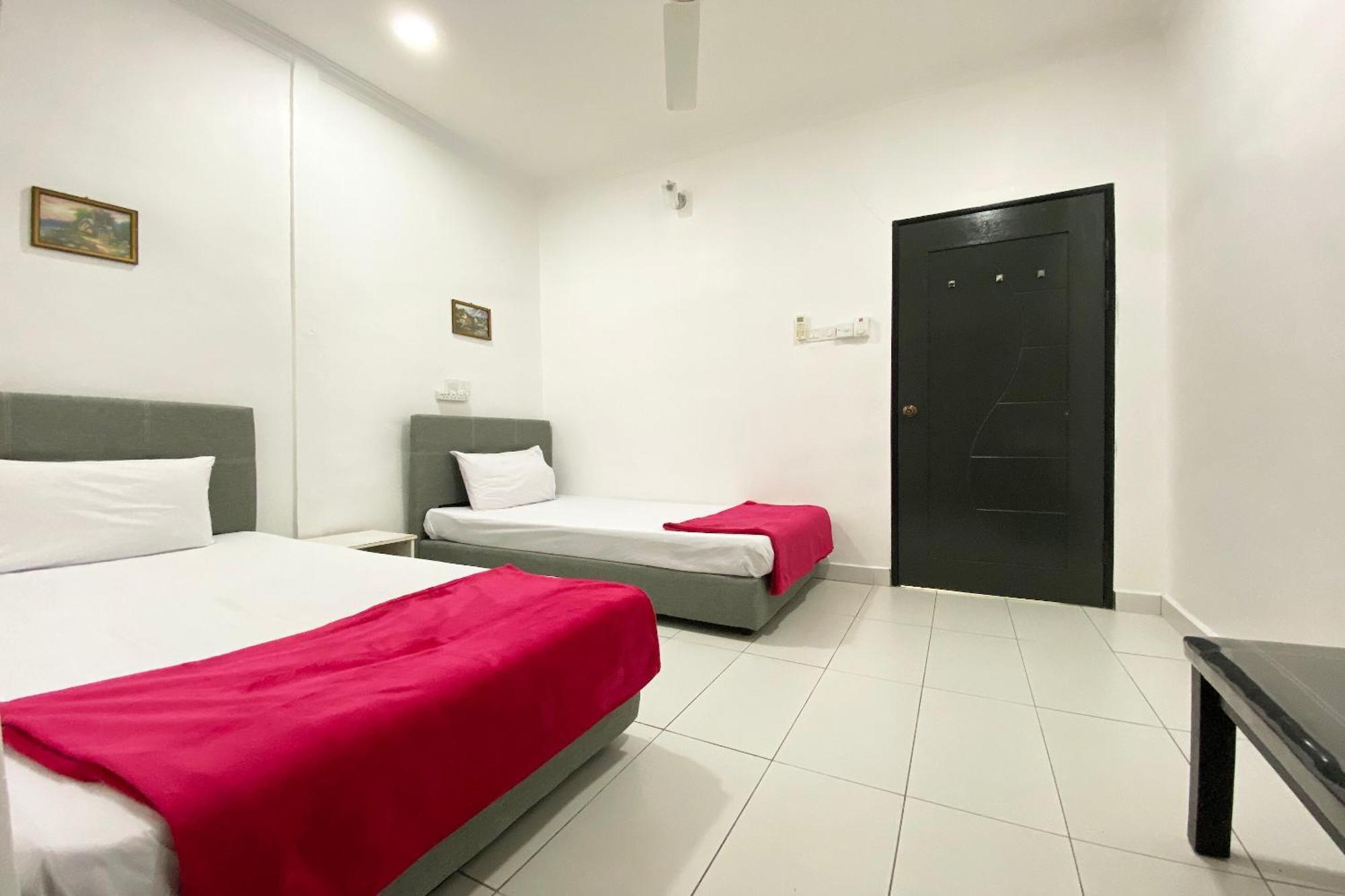 Oyo Home 90230 Dh Residence Kota Belud Esterno foto